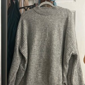 H&M grey oversize knit sweater